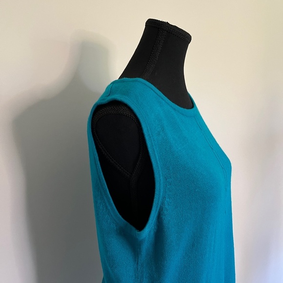 Carol Rose Knit Sleeveless Top. Size L - Picture 5 of 11